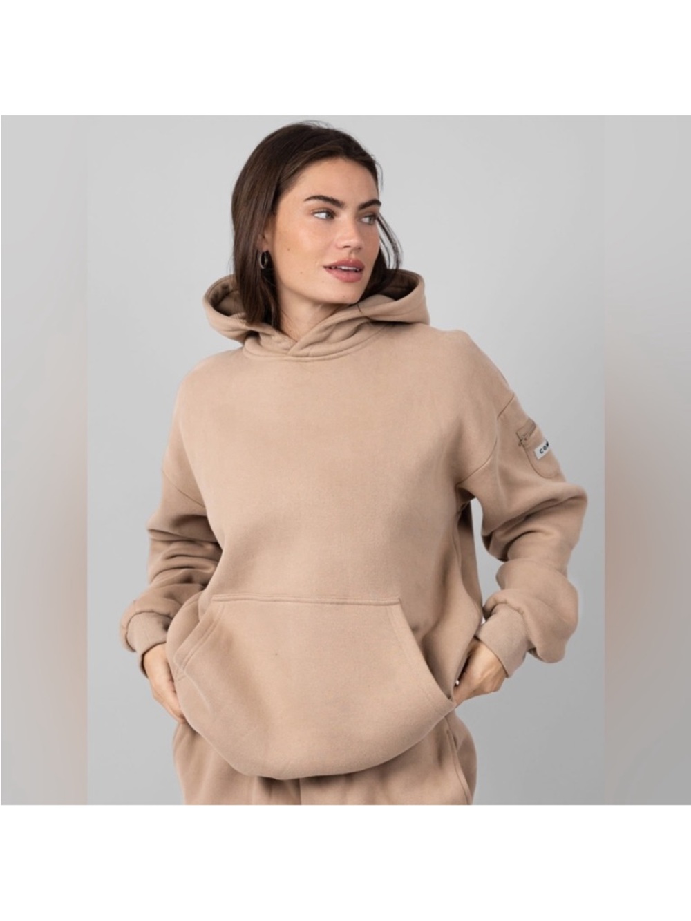 Comfrt Cozy Oversized Beige Travel Essentials Hoodie Hidden Pockets Size XL